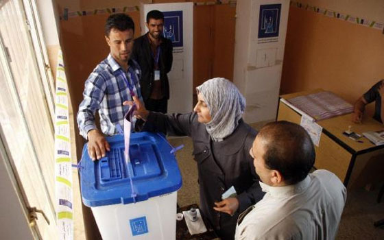 مصر اليوم - نواب برلمانيون يُؤكِّدن أنَّ شراء البطاقات الإلكترونية تتم من قِبل كتل سياسية تمتلك المال والنَّفوذ