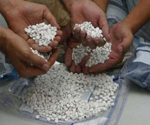 مصر اليوم - توقيف عاطل في حوزته مواد مُخدِّرة في الغردقة