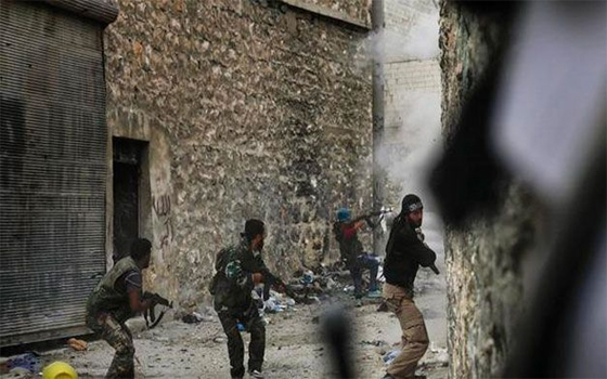   مصر اليوم - تواصل الاشتباكات بين الحكومة والمعارضة في دمشق وصاروخ حراري يقتل 3 مواطنين في ريفها