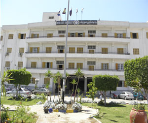   مصر اليوم - جامعة بني سويف تُقرّر فصل مُرشد الإخوان