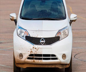 مصر اليوم - نيسان تختبر طلاء سيارات ذاتي التنظيف