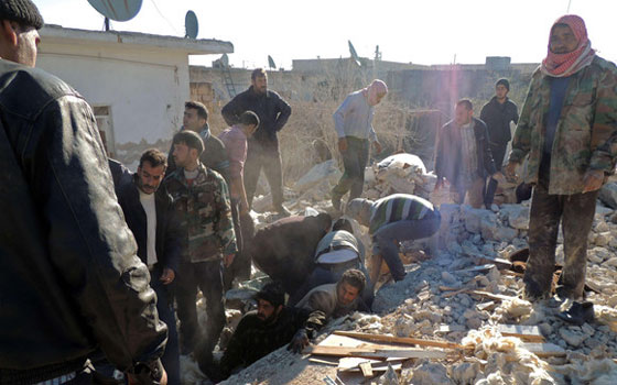   مصر اليوم - استمرار الاشتباكات بين الحكومة والمعارضة وسقوط براميل متفجرة على مناطق مختلفة