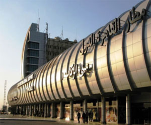   مصر اليوم - احتجاز سيدتين في المطار للاشتباه في إصابتهما بفيروس كورونا