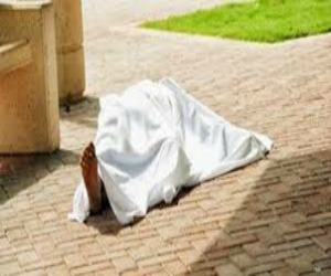 مصر اليوم - يقتل ابنه سحلاً بالسّيّارة لتغيّبه عن مدرسته