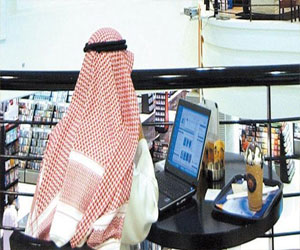   مصر اليوم - 10 سنوات سجنًا عقوبة جرائم الإنترنت في السعوديّة