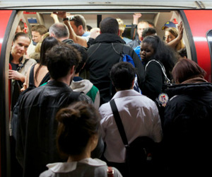   مصر اليوم - إضراب عمال مترو الأنفاق يعطل الحياة في لندن