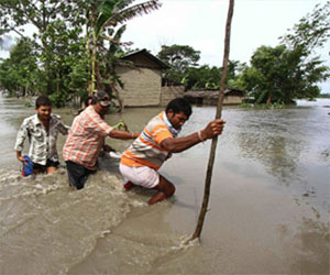   مصر اليوم - الفيضانات تلحق الضرر بـ1.5 مليون شخص في ولاية آسام الهندية