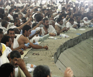   مصر اليوم - السعودية تبدأ ترحيل 1100 حاجة نيجيرية دخلن دون محرم