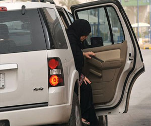   مصر اليوم - السعودية: سائق يغتصب طبيبة أسنان أثناء إيصالها للمسجد