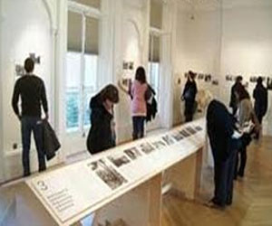 مصر اليوم - نرمين همام تحول صور الربيع العربي إلى حدائق غناء في لندن