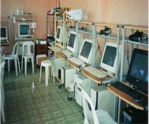 مصر اليوم - أول مقهى إنترنت للمكفوفين في الجزائر