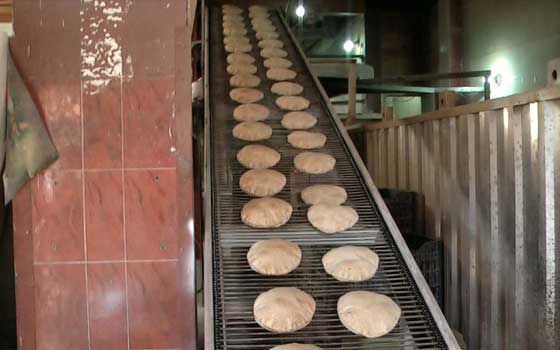   مصر اليوم - تطبيق منظومة الخبز الجديدة في سوهاج