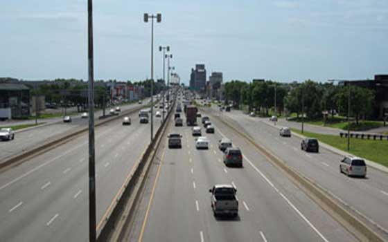   مصر اليوم - إعادة فتح الطريق الزراعي السريع بعد توقفه بسبب انقلاب سيارة