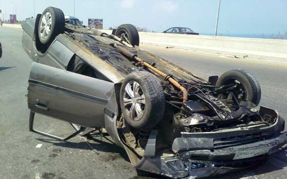 مصر اليوم - مقتل شخص وإصابة 9 آخرين في انقلاب سيارة في أسيوط