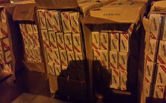   مصر اليوم - مديرية الأمن في بورسعيد تضبط 5000 علبة سجائر مغشوشة