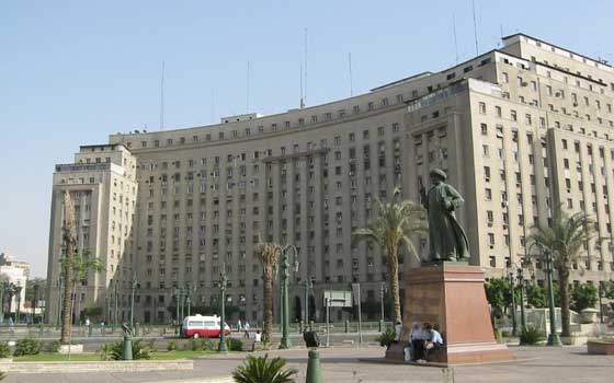   مصر اليوم - تطوير واجهات مجمع التحرير ليتزامن مع إفتتاح جراج التحرير في أكتوبر