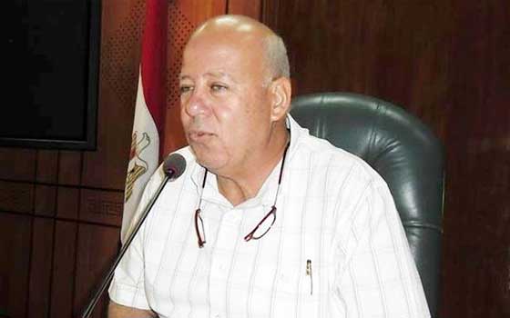   مصر اليوم - محافظ بورسعيد يشكِّل لجنة للمرور على دور الأيتام في المحافظة