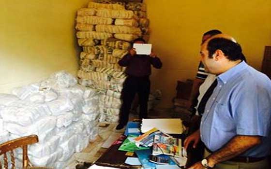   مصر اليوم - تموين سوهاج يسلِّم البائعين السِّلع الغذائيَّة لبدء صرفها للمواطنين