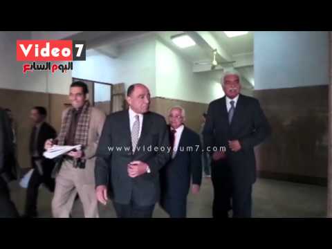 رئيس الوزراء الأسبق أحمد نظيف يغادر مقر  أكاديمية الشرطة