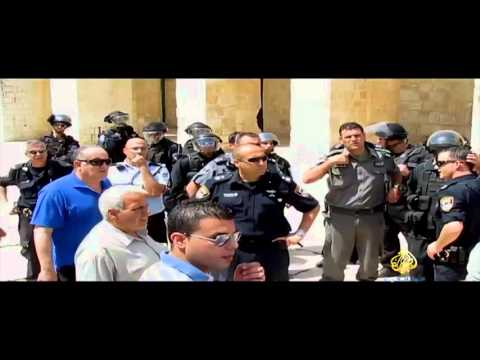 شاهد الطفلة العجلوني التي رمى الاحتلال مصحفها وأبعدها عن الأقصى