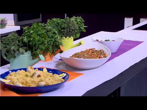 كشري أصفر وشوربة بنجر