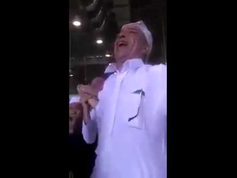 بالفيديو كفيف مصري يسترد بصره في الحرم