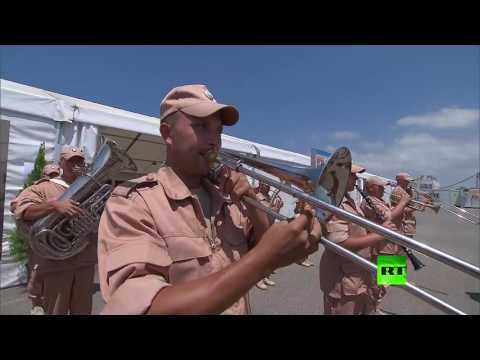 احتفالات بعيد روسيا الوطني في حميميم السورية
