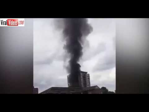 لحظة اندلاع حريق هائل في برج سكني في لندن