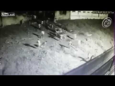 لحظة هروب عشرات المساجين من سجن في البرازيل