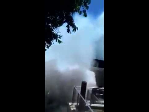 موجة تتسبب في مقتل سائحين في بالي