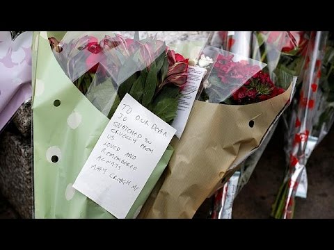 مقتل البرلمانية جو كوكس يحول أجواء الاستفتاء إلى مأتم