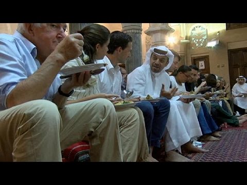 تجربة استثنائية إماراتية في الانفتاح على الثقافات