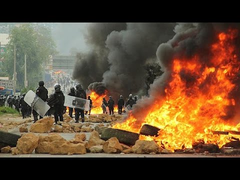 شاهد مقتل 6 أشخاص وإصابة 53 بجروح في مظاهرة للمُعلِّمين في المكسيك