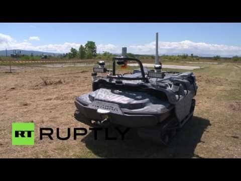 فريق المهندسين الروس أفرورا يعرّض مركبة mars a800