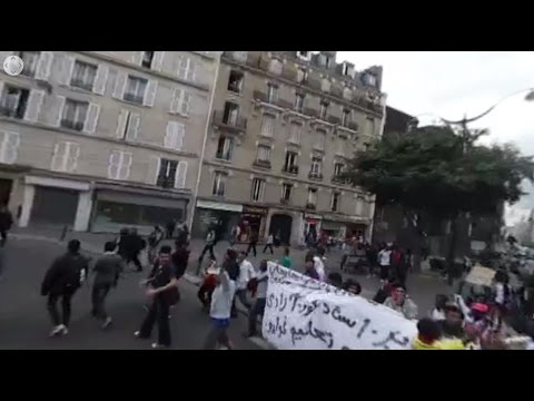عشرات المهاجرين يشاركون في مسيرة احتجاجًا على عنصرية المؤسسات في باريس