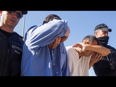 شاهد حوار مع محامية 8 أتراك فروا إلى اليونان