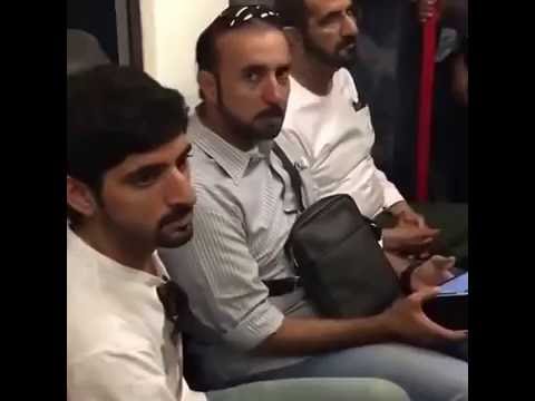 محمد بن راشد آل مكتوم يستقل مترو الأنفاق في لندن