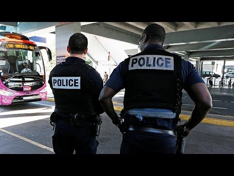 بالفيديو تمديد حالة الطوارئ في فرنسا