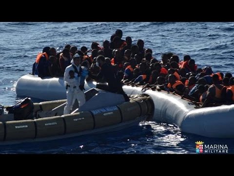 شاهد انتشال أكثر من ألف مهاجر غير شرعي و17 جثة