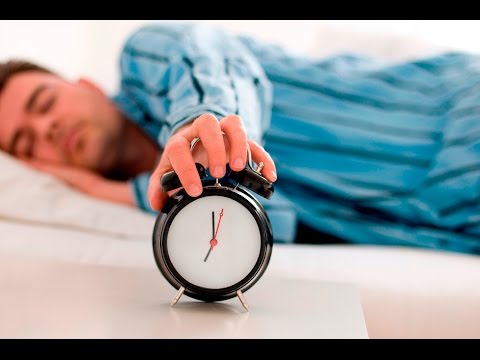 ساعات النوم المثالية حسب العمر