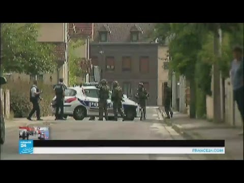 فرنسا أمام معضلة في كيفية مراقبة العناصر المتشددة