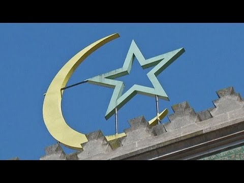 شاهد إشكالات الشفافية وشرعية نشاطات المسلمين في فرنسا
