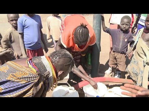 بالفيديو لاجئون من جنوب السودان في كينيا يعيلون أنفسهم في الأعمال الزراعية