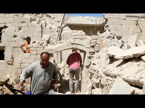 مقتل 19 شخصًا في غارات على أحياء تحت سيطرة الفصائل المقاتلة في حلب