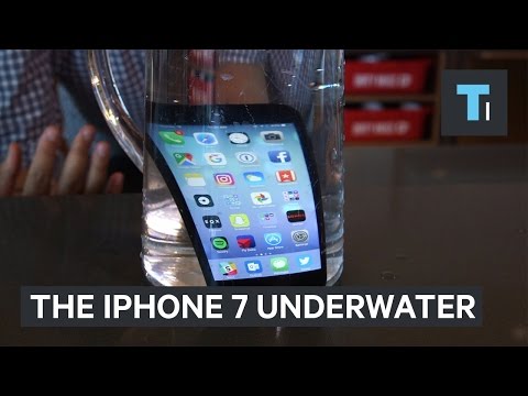 ماذا حدث لهاتف آي فون 7 بعد وضعه في المياه