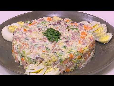 طريقة عمل سلطة خضار باللحم المدخن