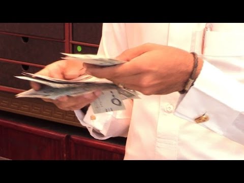 التقشف الحكومي يثقل كاهل المتاجر السعودية