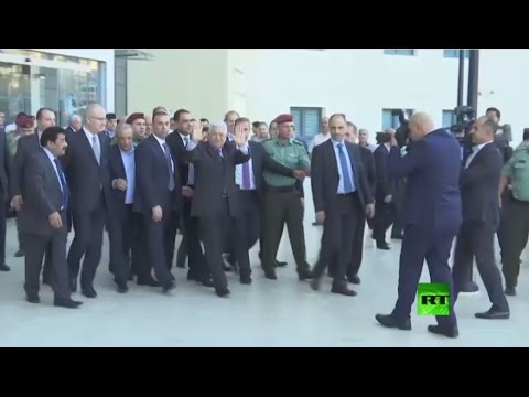 الرئيس الفلسطيني محمود عباس يخرج من المستشفى