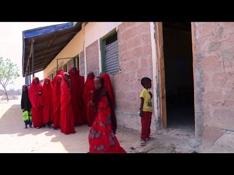 منظمات تحاول كسر التقاليد المقيدة لحياة الفتيات في أرياف كينيا