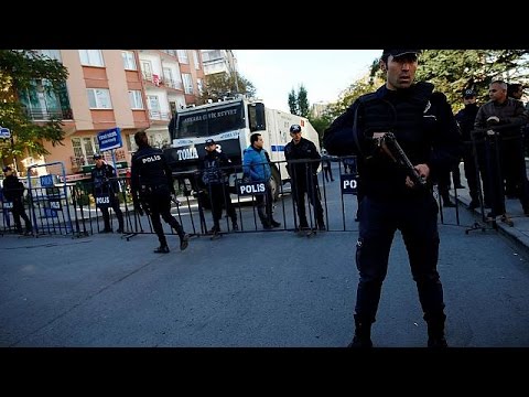 حزب الشعوب الديمقراطي يقرر وقف نشاطاته التشريعية في البرلمان التركي